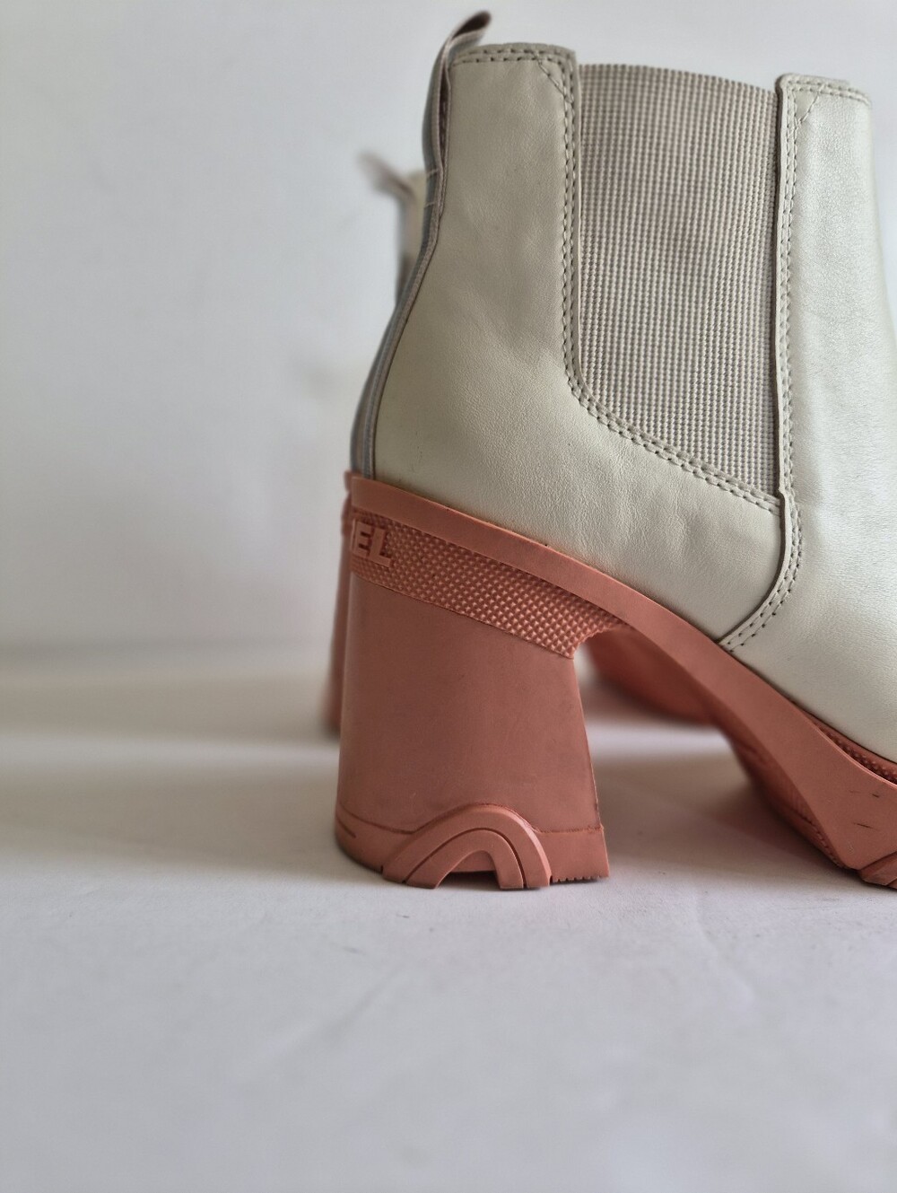 Sorel Brex White Chelsea Natural Pink Waterproof Chunky Heel Boots Size 8.5 - Picture 14 of 16